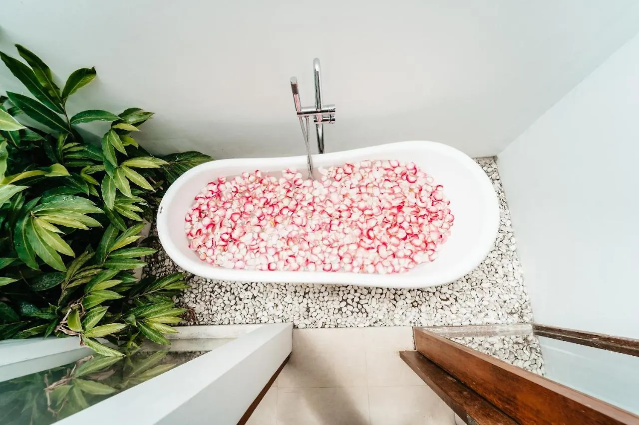 Ulluwatu Mermaid Villa 울루와뚜