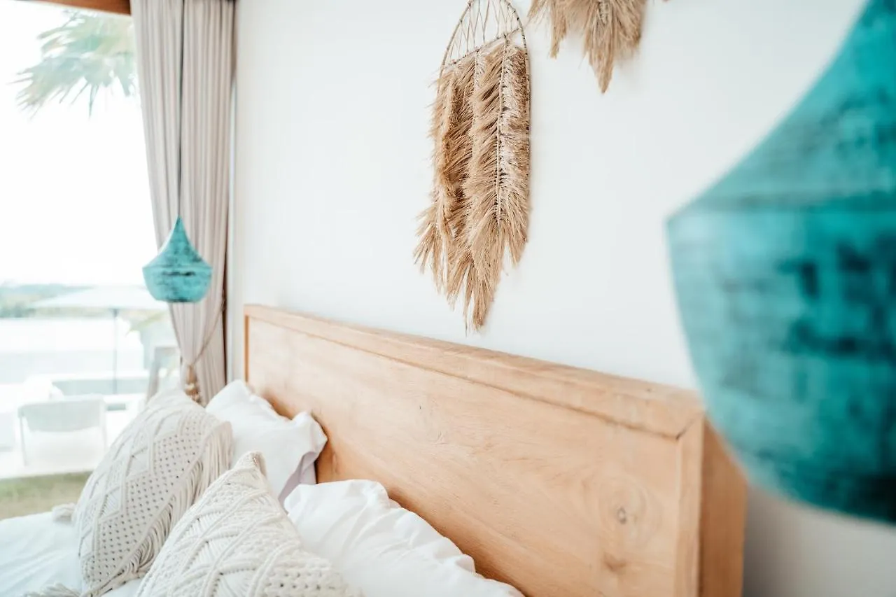Ulluwatu Mermaid Villa 울루와뚜 0*,
