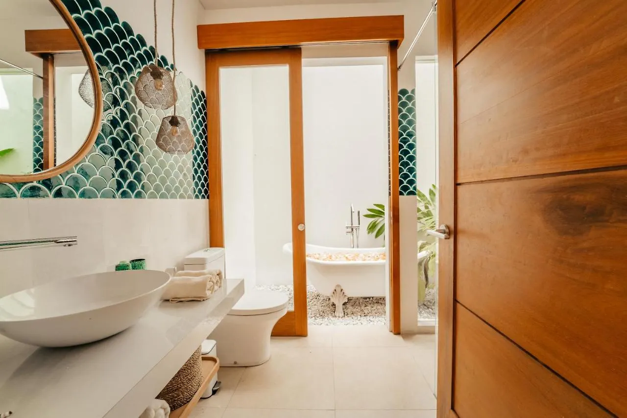 Ulluwatu Mermaid Villa 울루와뚜